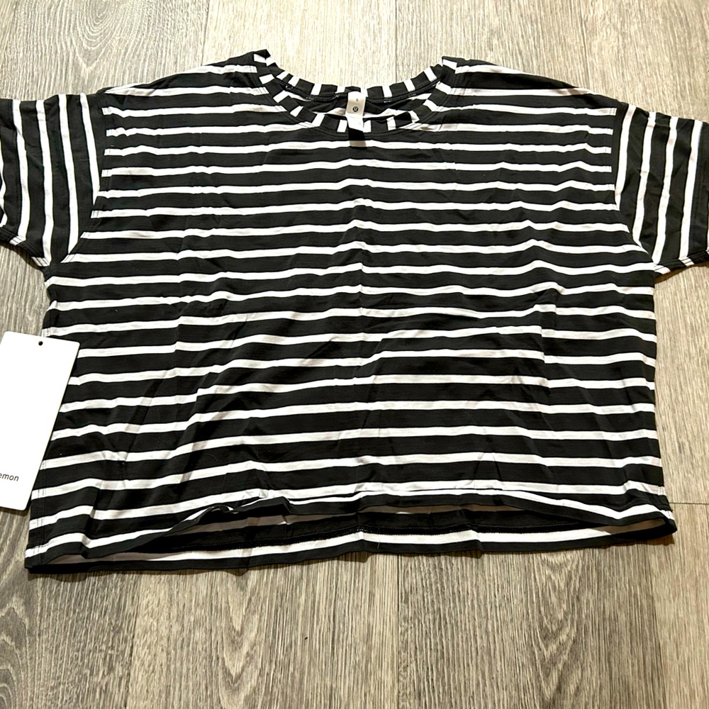 Lululemon Striped Cropped Tee - Grey + White